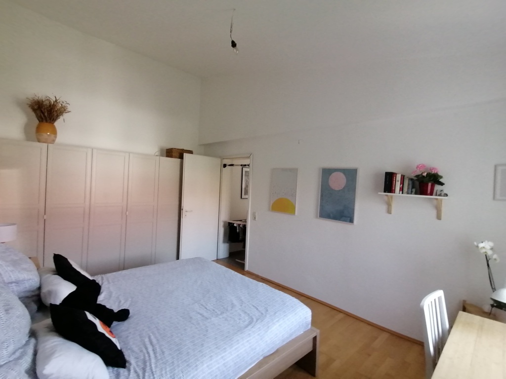 Helle möblierte Dachgeschosswohnung mit großer Südterrasse am Ku'damm – Xantener Straße, 10707 Berlin Charlottenburg-Wilmersdorf – Vorschaubild 13