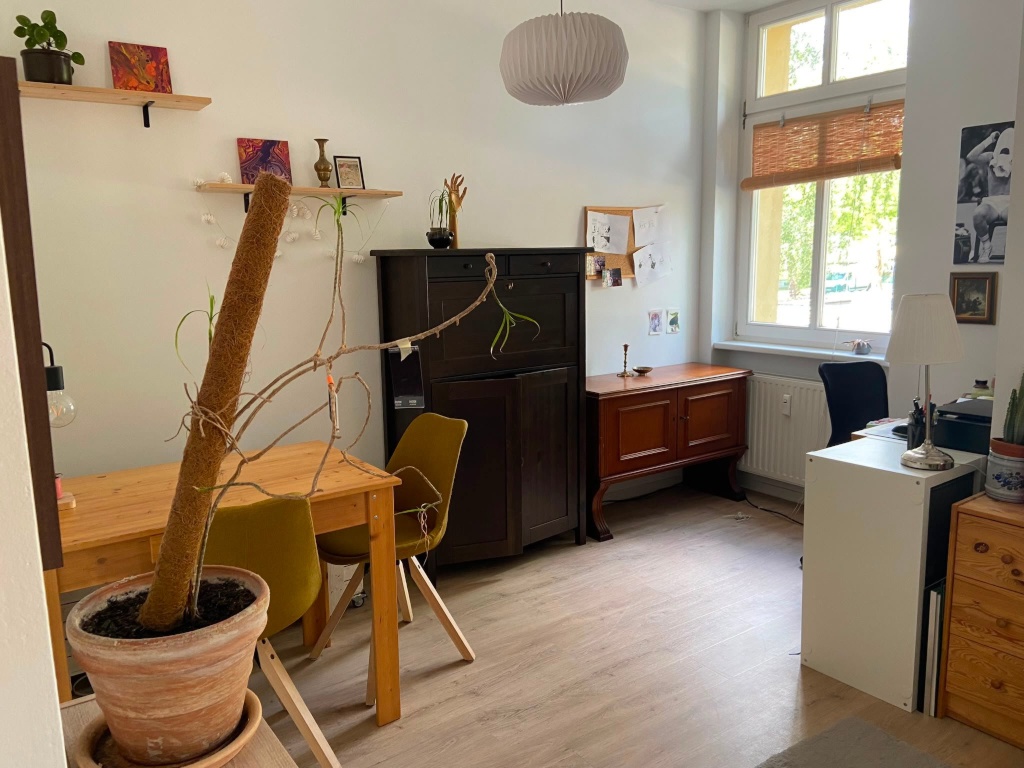 Zwischenmiete: Gemütliche, möblierte 1-Zimmer-Wohnung mit großem Balkon in Potsdam-Bornstedt (11.09-11.10.) – Dennis-Gabor-Straße, 14469 Potsdam Bornstedt – Vorschaubild 4