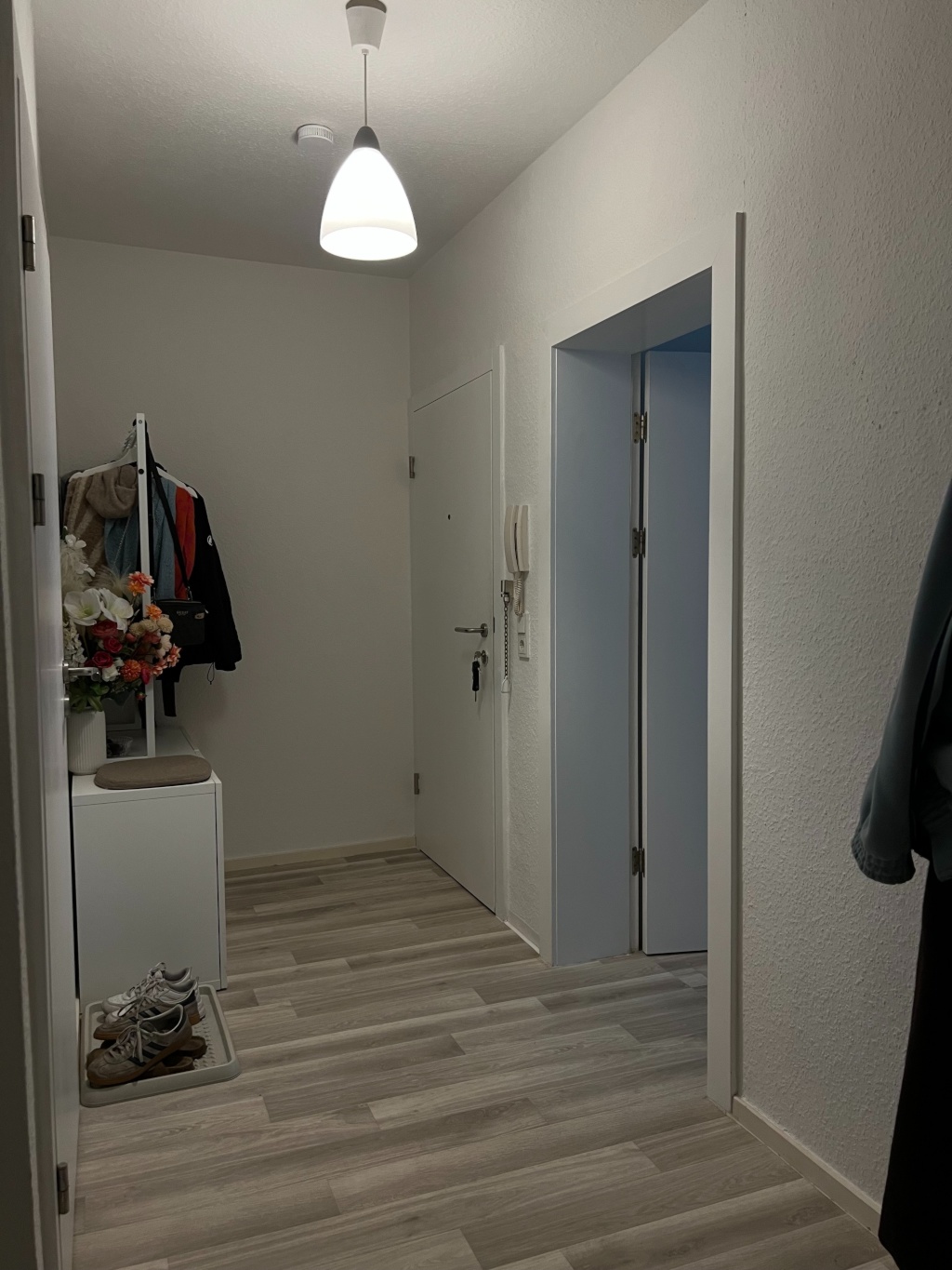 Möbelierte 2-Zimmer-Wohnung mit Balkon – Dortmunderstraße, 99086 Erfurt Johannesvorstadt – Vorschaubild 3