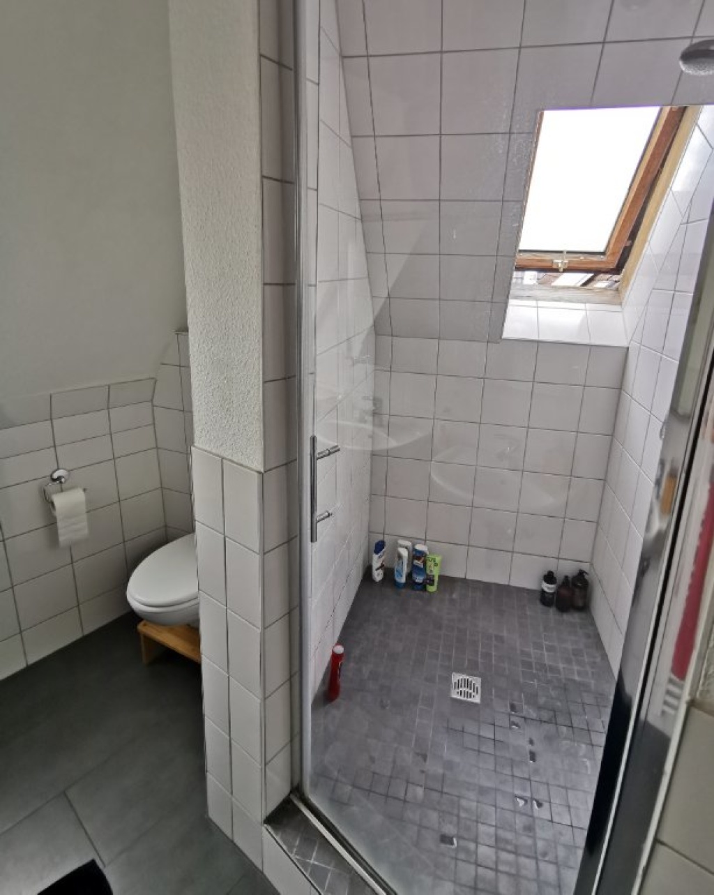 Flatshare Ost Gablenberger Hauptstraße 18 - Bad 3. OG