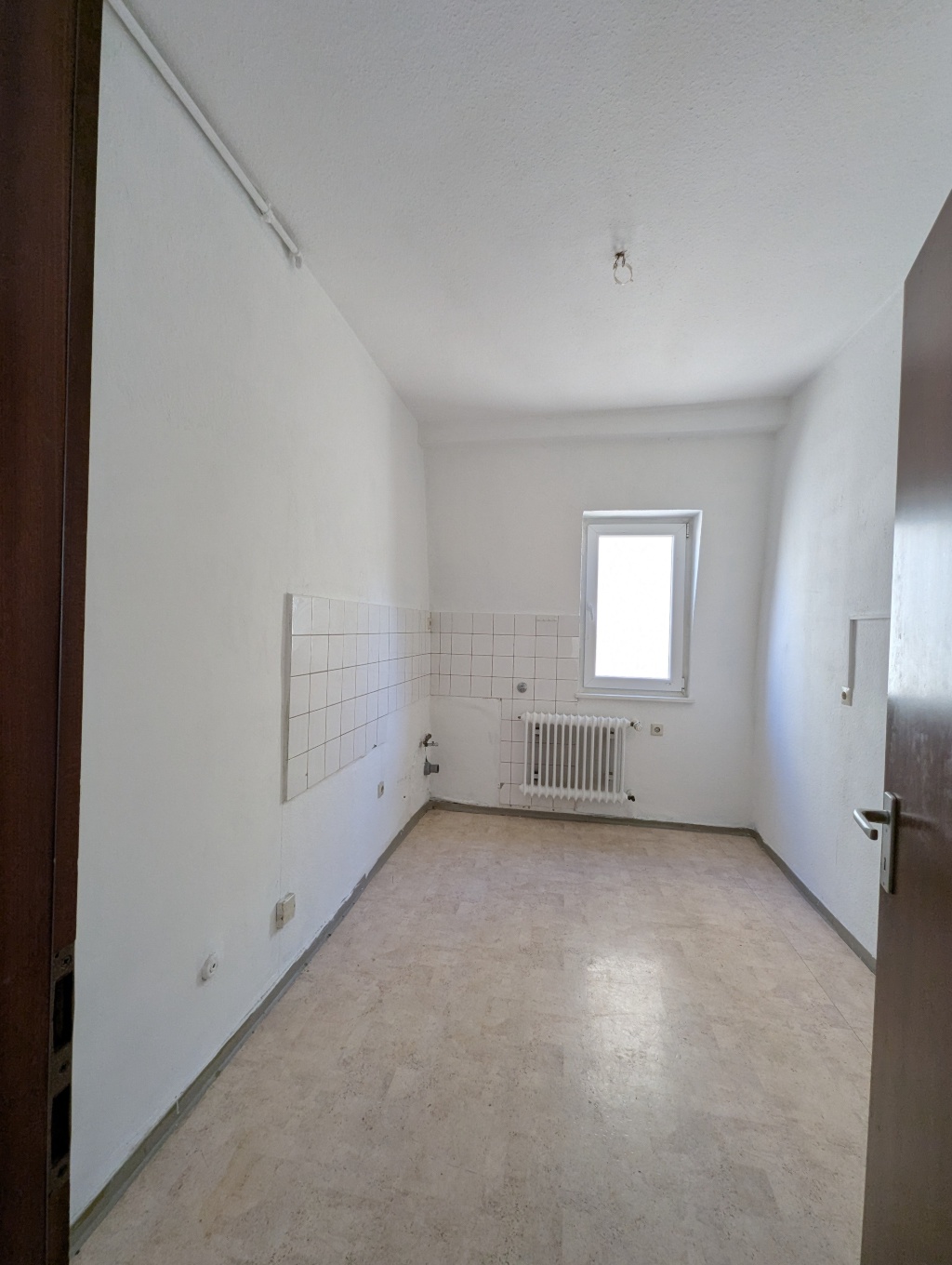 Helle 3-Zimmer-Dachgeschosswohnung mit neuem Laminatboden – Möhringer Straße, 70199 Stuttgart Süd – Vorschaubild 4