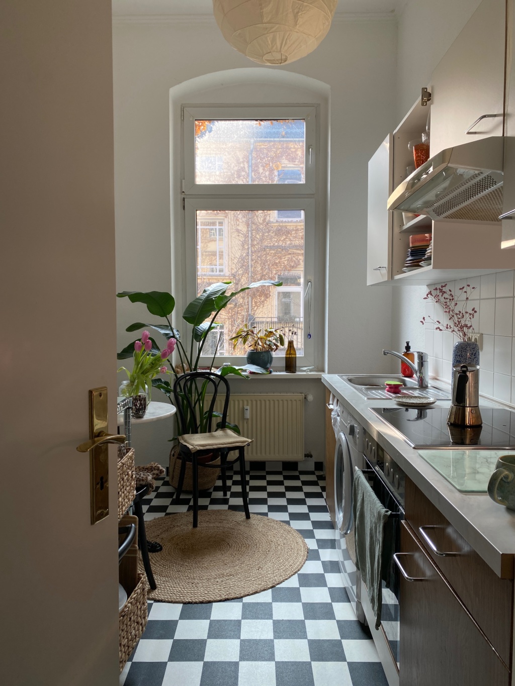 Möblierte 1,5 Zimmer Wohnung zur Untermiete ab Mitte September- FLINTA& Paare Willkommen!