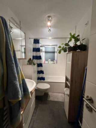 tolles möbliertes WG-Zimmer in Sendling / Balkon
