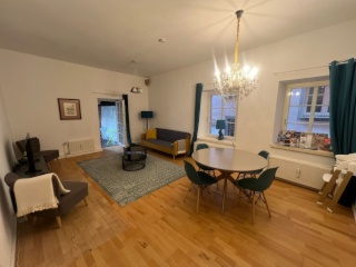 Anzeigenbild: Ruhige Wohnung geeignet als 2er-WG mitten in Regensburger Altstadt