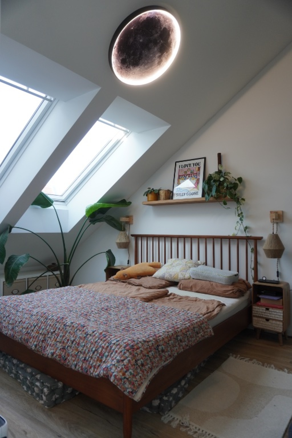 Möblierte Maisonette-Wohnung mit Dachterrasse und Stellplatz in der Dresdner Neustadt zur Zwischenmiete – Lößnitzstraße, 1097 Dresden Leipziger Vorstadt – Vorschaubild 3
