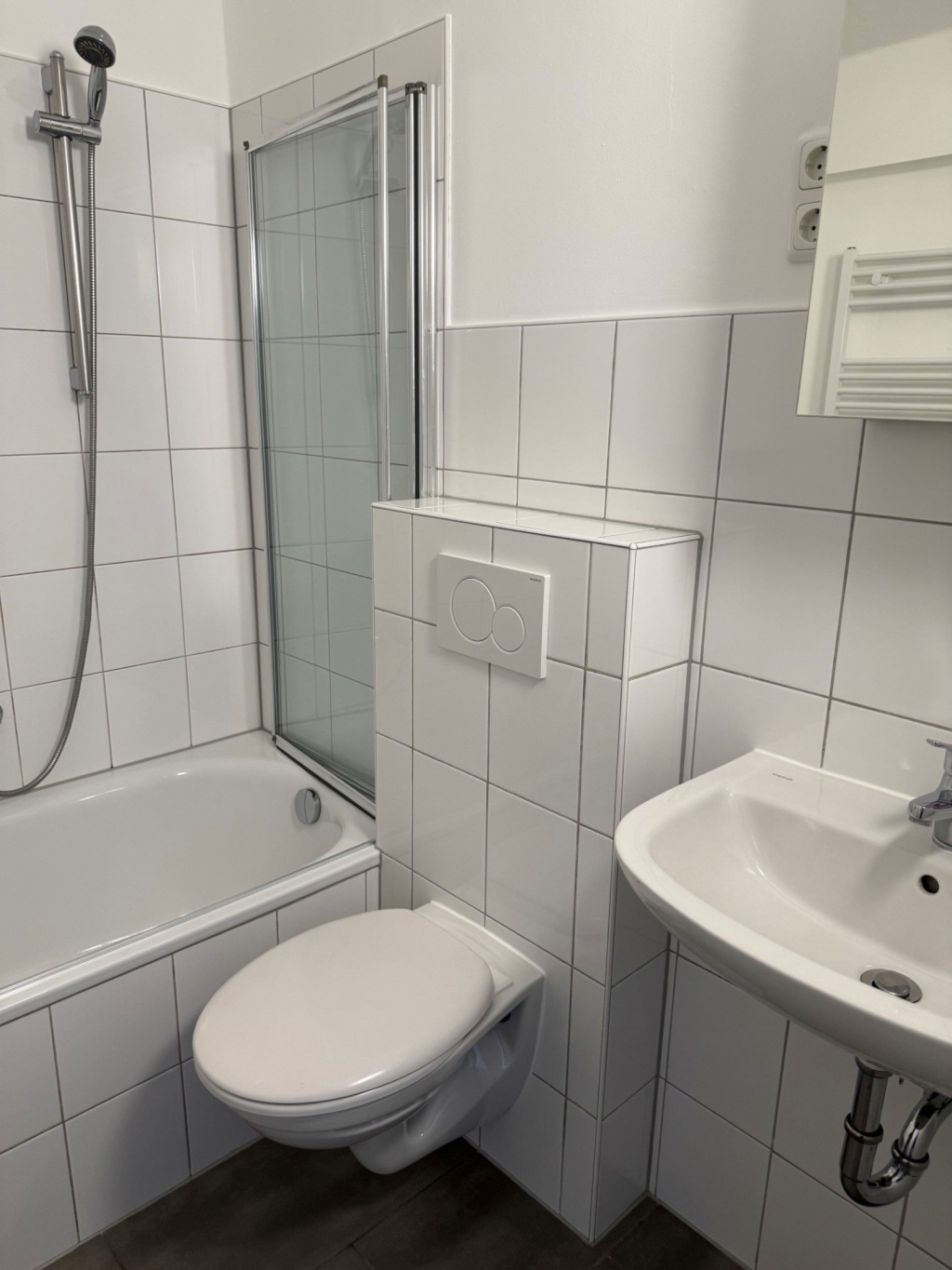Wohnung 1. OG mit Gartennutzung (als 2-er WG geeignet): 3 Haltestellen zur Uni am HoPla in Kassel – Holländische Str., 34127 Kassel Nord-Holland – Vorschaubild 13