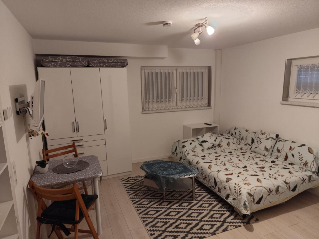 Ferienunterkunft 1 Zimmer Apartment vom 08.08.2026 bis 30.08.2026 – Am Ergatshauser Hof 3, 78467 Konstanz Konstanz – Vorschaubild 2