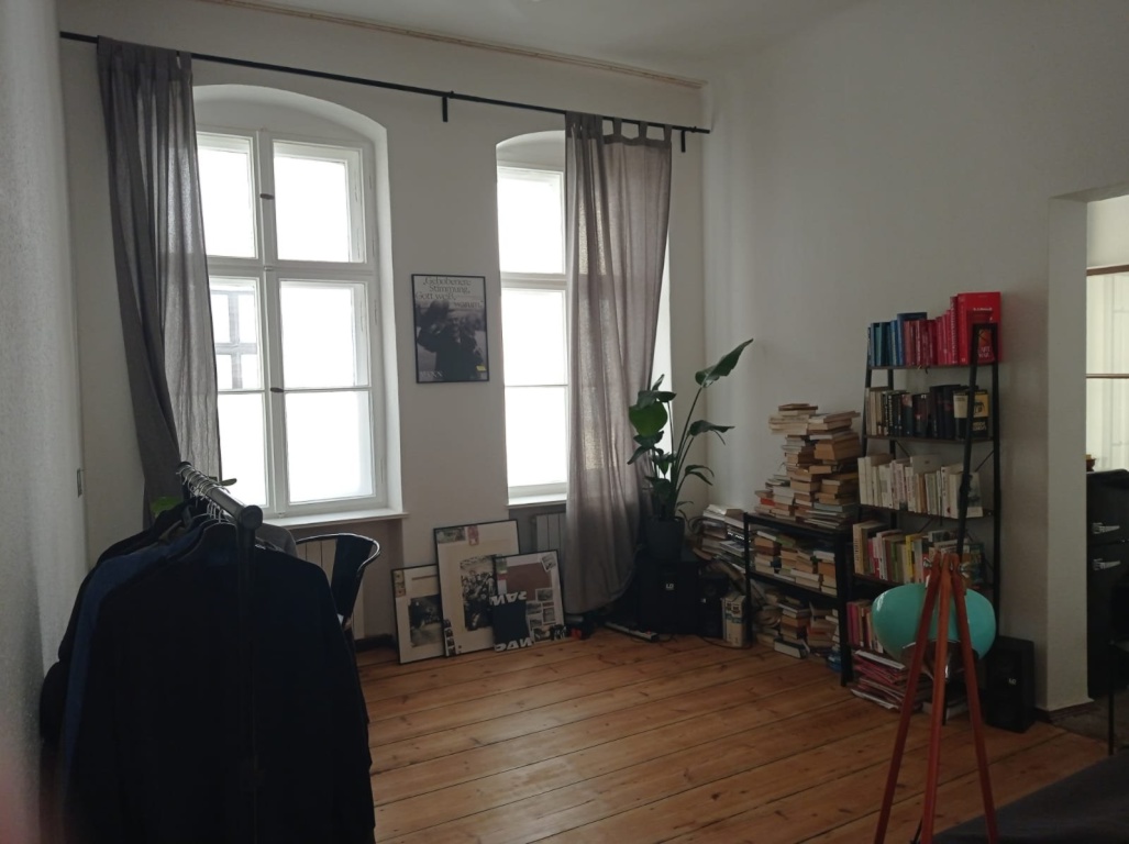 Zwischenmiete: 1-Zimmer-Wohnung am Schlesischen Tor (August & September)