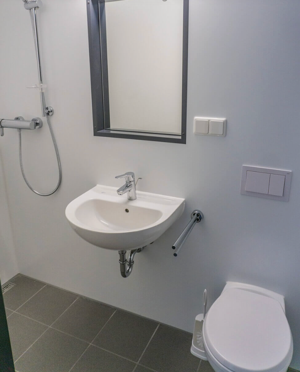 Zwischenmiete Wohnheimzimmer in Heilbronn – 01.09.–30.09. – Cäcilienstraße 39, 74072 Heilbronn Sontheim – Vorschaubild 5