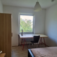 Furnished 11m2 room in friendly international WG, center of Laim