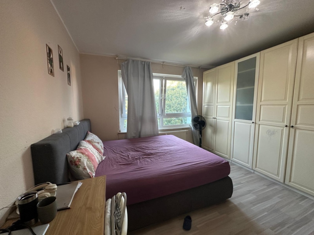 Wir vermieten 2 Zimmer in einer 3-Zimmer-Wohnung für 2,5 Monate zur Untermiete.Nur für Frauen Oder Ehepaar (Ehemann & Ehefrau) – Altenessenerstr, 45326 Essen Altenessen – Vorschaubild 5