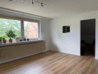 Frisch renovierte 67 m2 Obergeschosswohnung im Zweifamilienhaus – befristet