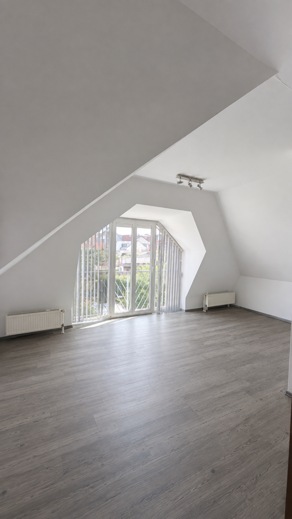 Helle 88 m2-Wohnung (WG-geeignet) mit Gartenblick in Essen-Steele – befristet auf 1 Jahr (Verlängerung möglich)