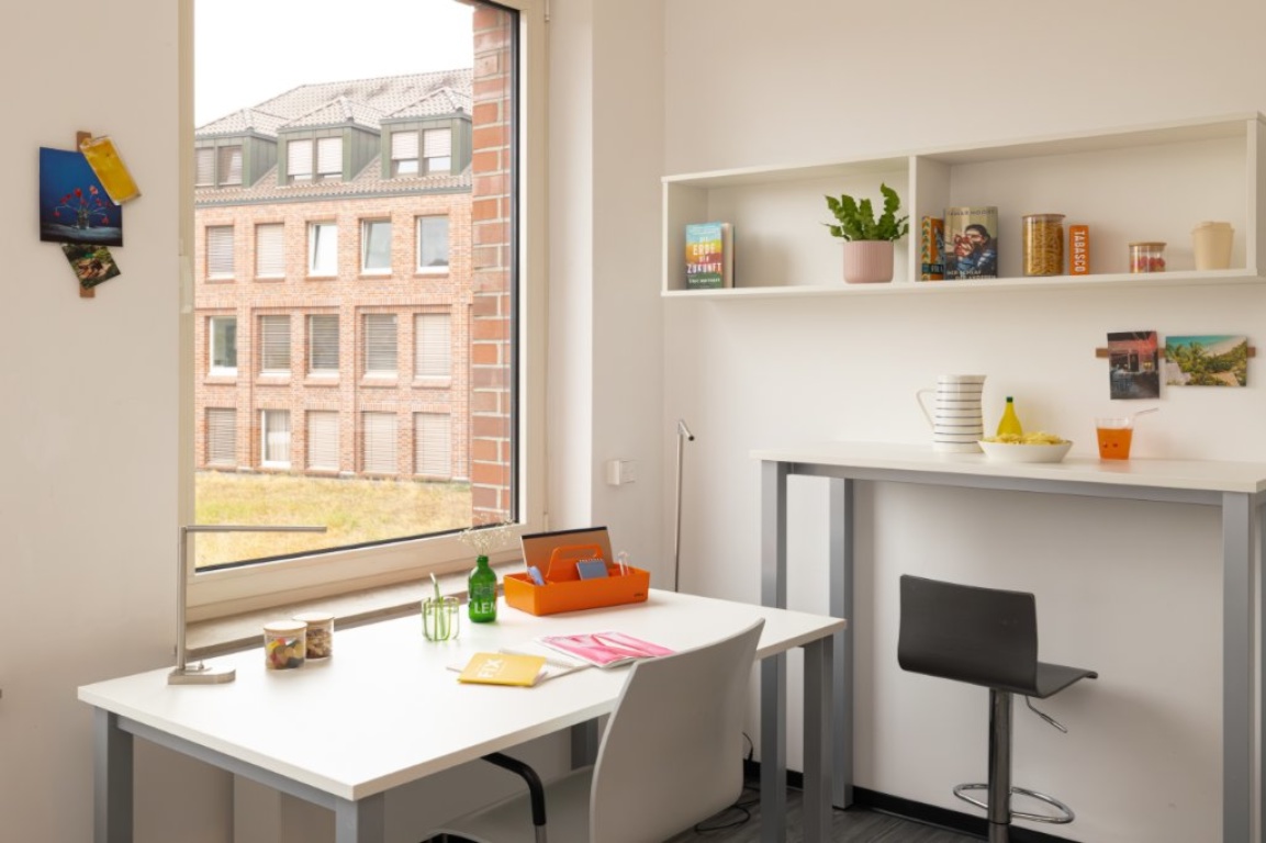 Münster: Komplett möbliertes, modernes Studentenapartment in zentraler Lage – 48151 Münster Centrum – Vorschaubild 3