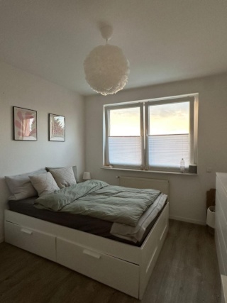 Anzeigenbild: WG-Zimmer in schöner 150qm 3er WG