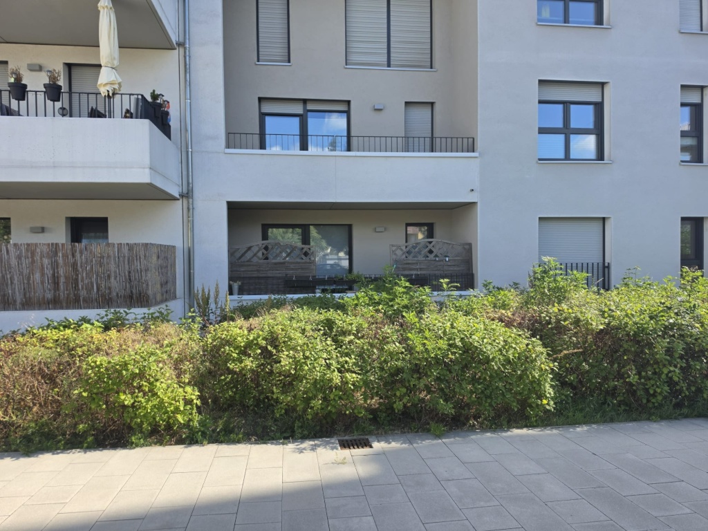 1-Zimmer-Wohnung Ostenviertel Georg-Aichinger-Straße 2 - Balkon von außen