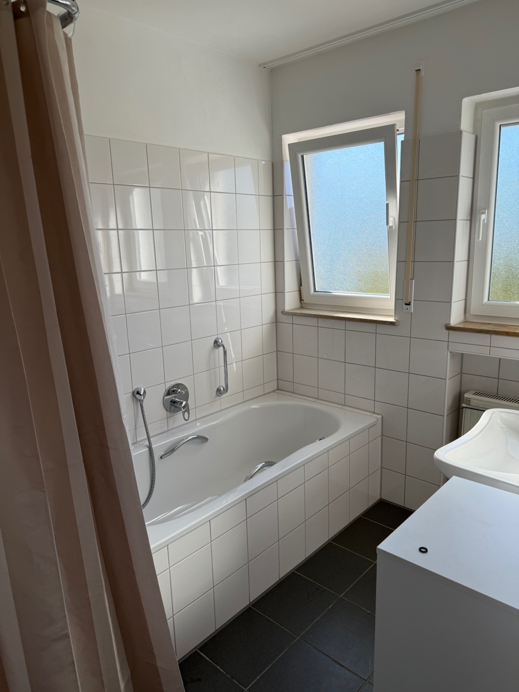 Große, helle, möblierte Wohnung für 2er WG oder Paar – Stephanstr, 72072 Tübingen Derendingen – Vorschaubild 8