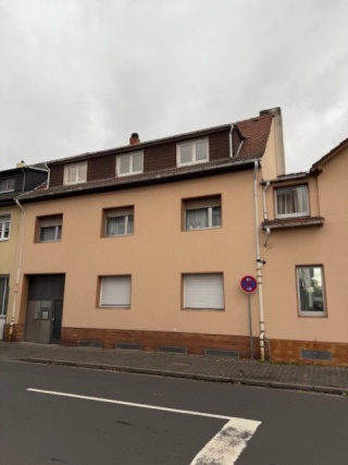 Anzeigenbild: Stilvoll wohnen in Neu-Isenburg – Modernes WG-Zimmer in hochwertig modernisierter 4er-WG