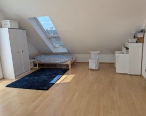 Ad image: Großes unabhängiges Zimmer in Einfamilienhaus mit eigenem Bad