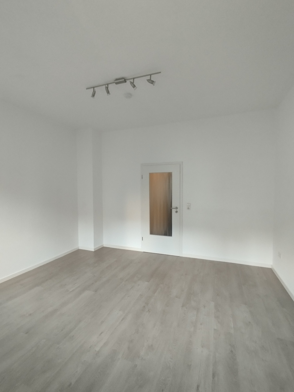 Schöne helle 3-Zimmer-Wohnung mit Garten – Zentrum, 67655 Kaiserslautern Innenstadt – Vorschaubild 5