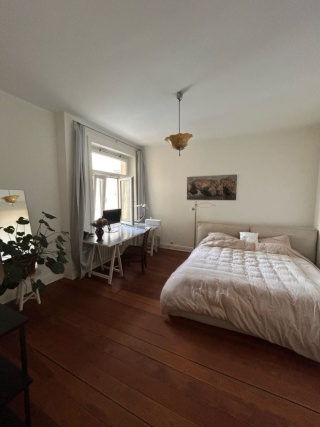 WG-Zimmer in 2er WG in Altbauwohnung in ruhiger St. Pauli Lage