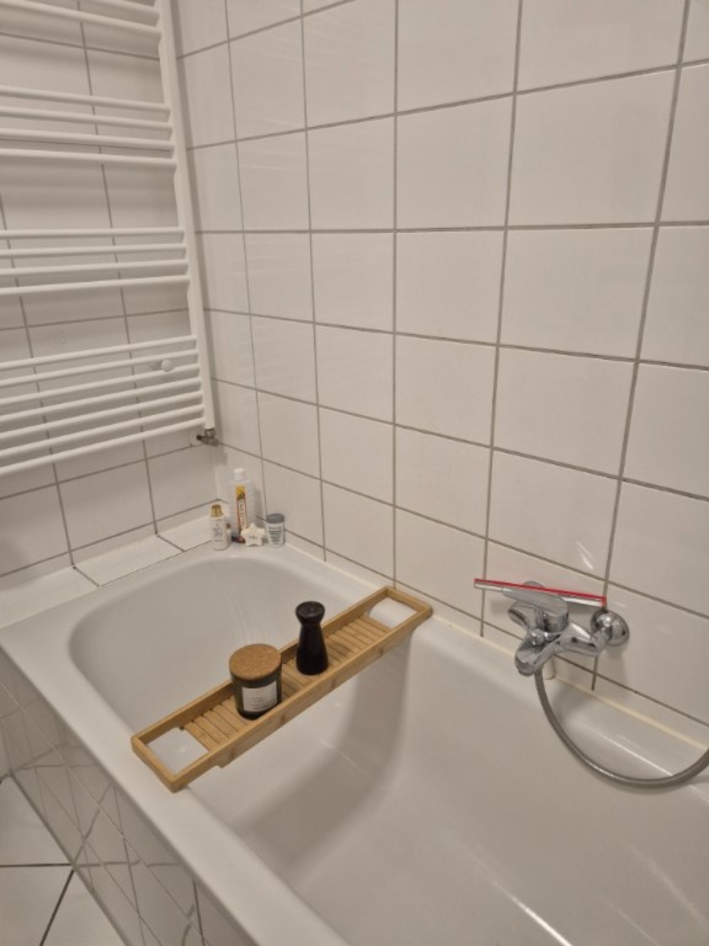 Helle und ruhige Maisonette-Wohnung zur Zwischenmiete (09.09. – 30.09.2026) – Ebernburgweg 47, 50739 Köln Nippes – Vorschaubild 13