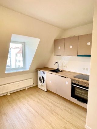 Hochwertig sanierte 2-Zimmer-Wohnung mit neuer Schreinerküche – Erstbezug nach Sanierung