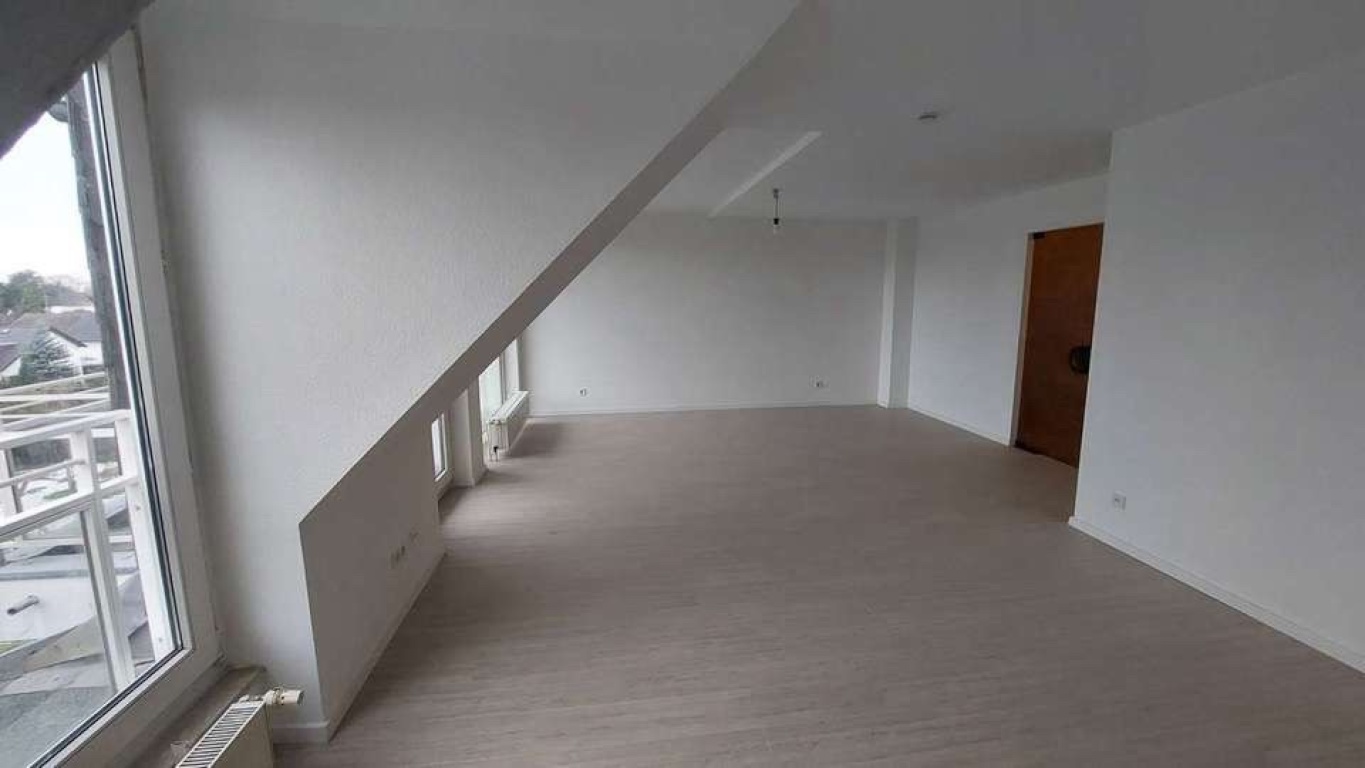 Modernisierte 3-Zimmer-Maisonette-Wohnung in Köln-Rath – Rather Mauspfad 51, 51107 Köln Rath/Heumar – Vorschaubild 2