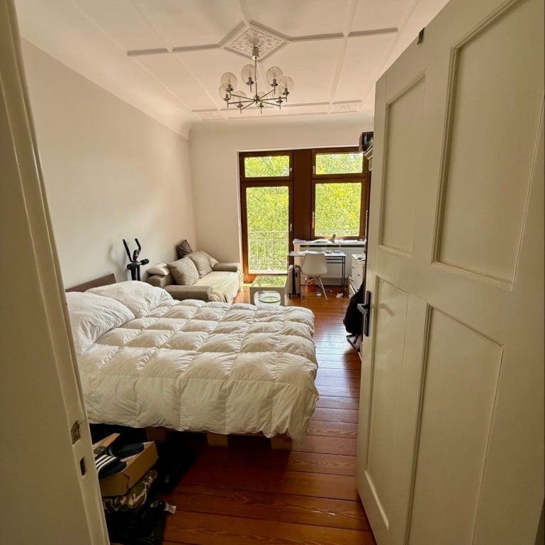 WG-Zimmer Innenstadt U 99 - Palettenbett