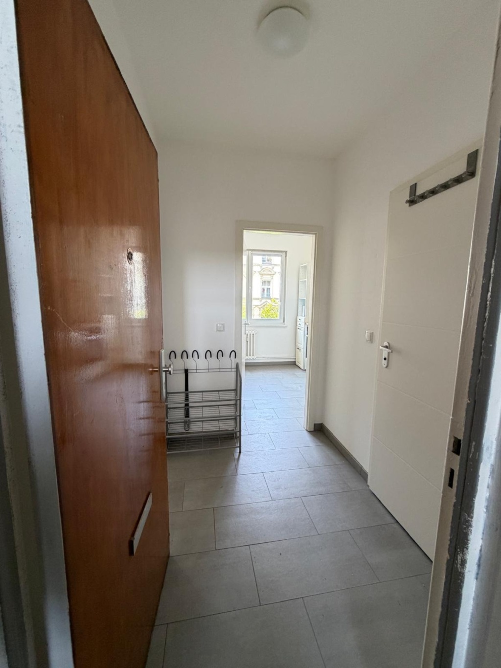 Newly Renovated Single Studio with Balcony, 5 min away from S-Bahn Wedding / U-Bahn Leopoldplatz – Adolfstraße 14, 13347 Berlin Wedding – Vorschaubild 12