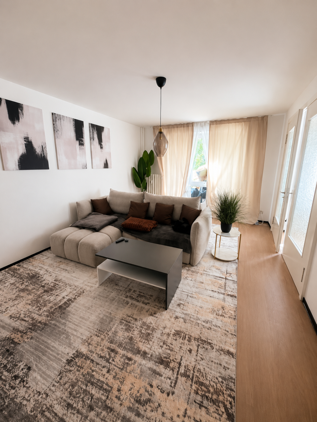 Stylish Private Mezzanine Room with Balcony | Heart of Berlin-Neukölln – Hertzbergstraße, 12055 Berlin Neukölln – Vorschaubild 3