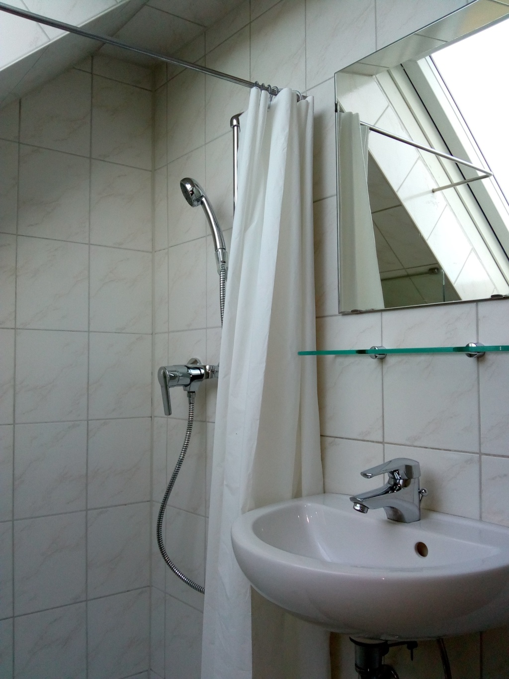 Apartamento Wolfgang Gutsmüthlstr. 11 - Duschbad