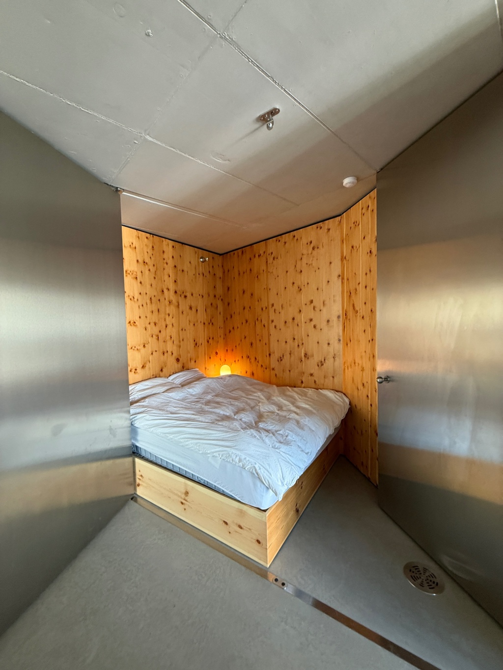 Berlin Mitte | Furnished Design Apartment | €1,250 all-inclusive – Johannisplatz, 10117 Berlin Mitte – Vorschaubild 8