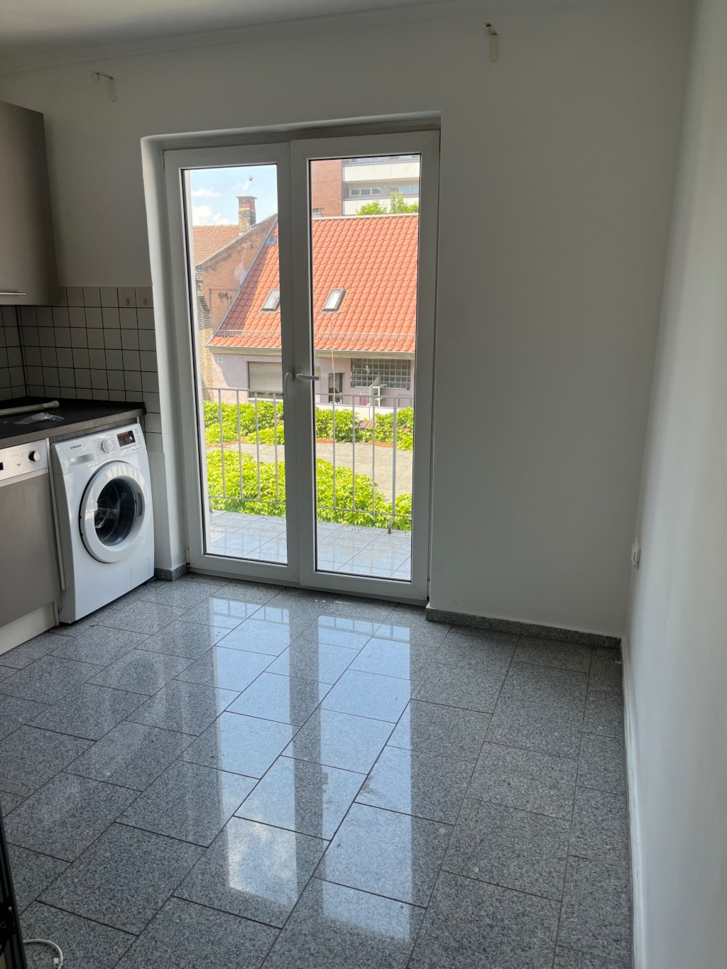 Stilvolle 2-Zimmer-Wohnung (WG-geeignet) direkt am Neckar – Bürgermeister-Fuchs-Straße 9, 68169 Mannheim Neckarstadt – Bild 1 von 3