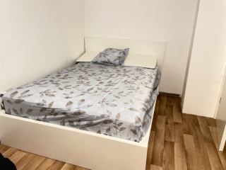 Anzeigenbild: Room with funiture next to Anhalt Campus