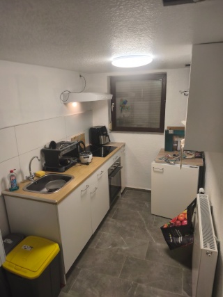 Anzeigenbild: 1 WG Zimmer(Möbiliert) 2 er WG