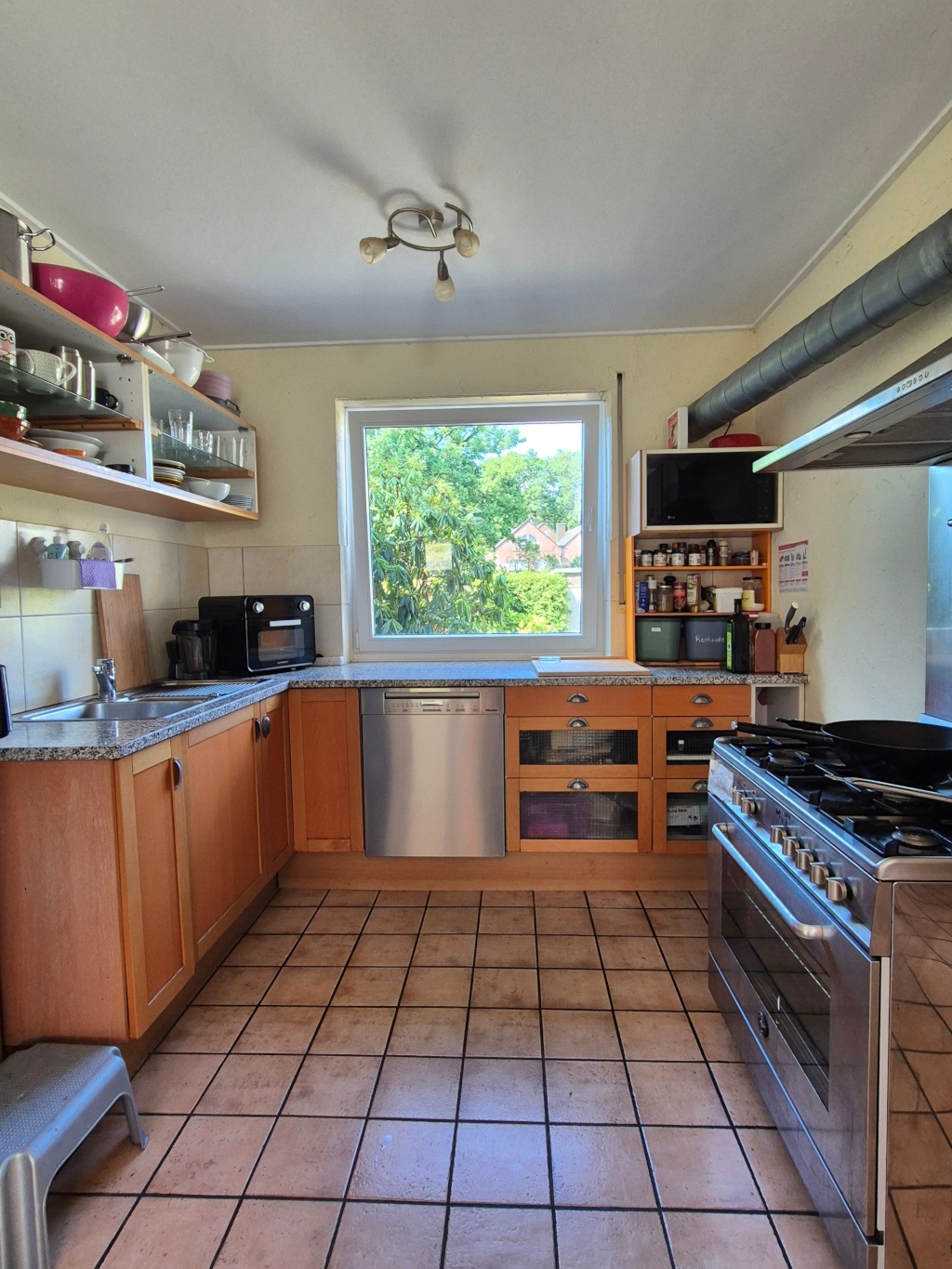 WG-Zimmer Berg Fidel Mazzottistraße - Kitchen