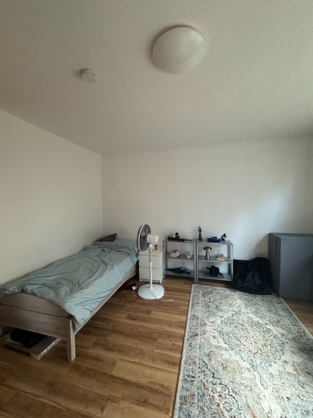 Helle 1-Zimmer-Wohnung zur Zwischenmiete (06.08. - 20.10.) in Campus Nähe Möbiliert. – Karolinenweg 19, 37077 Göttingen Weende – Vorschaubild 2