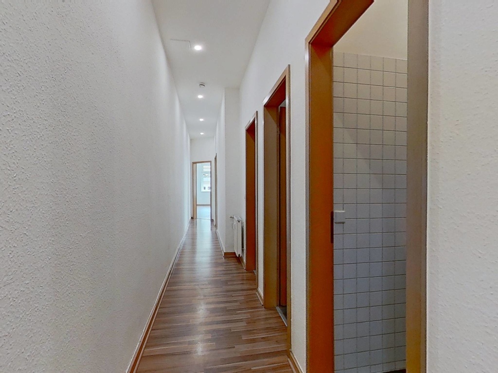 Familien und WG ́s aufgepasst: Weitläufige 4-Zimmer-Wohnung mit sonnigem BALKON – Breiter Weg 255, 39104 Magdeburg Altstadt – Vorschaubild 12