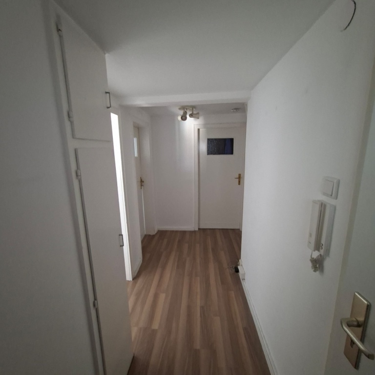 Drei Zimmer in der Innenstadt (R7): Helle Dachgeschosswohnung mit Balkon – 68161 Mannheim Quadrate – Vorschaubild 8