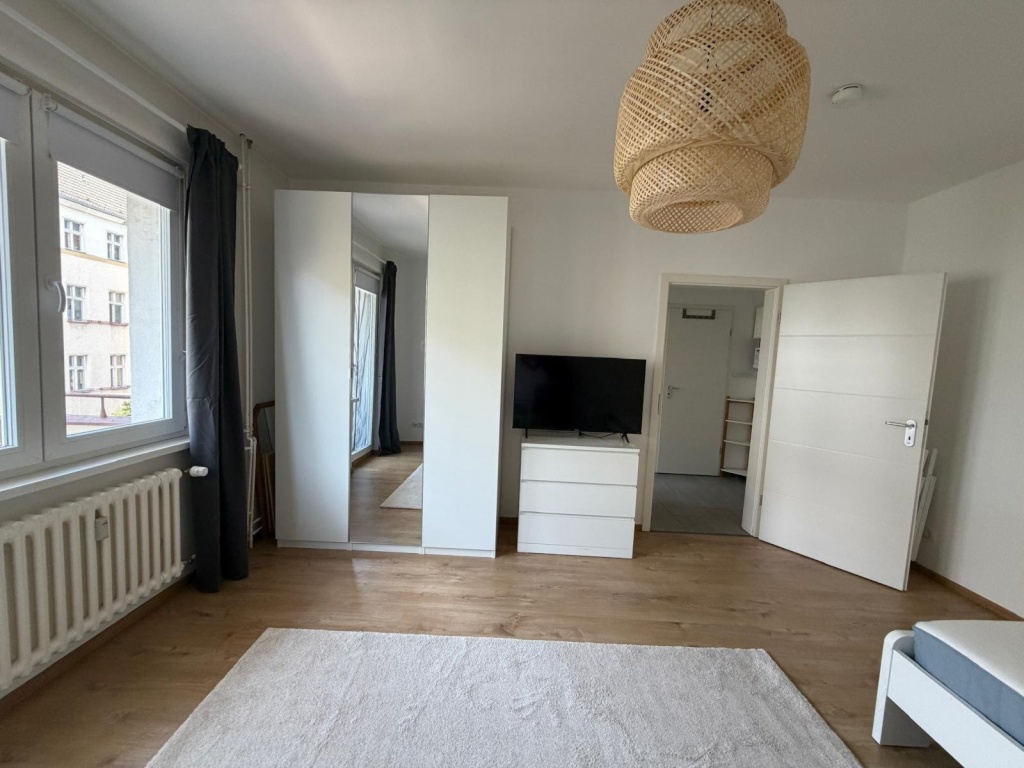 Newly Renovated Single Studio with Balcony, 5 min away from S-Bahn Wedding / U-Bahn Leopoldplatz – Adolfstraße 14, 13347 Berlin Wedding – Vorschaubild 8