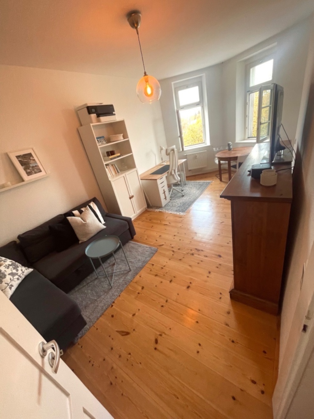 Schöne möblierte Wohnung direkt an der Elbe
