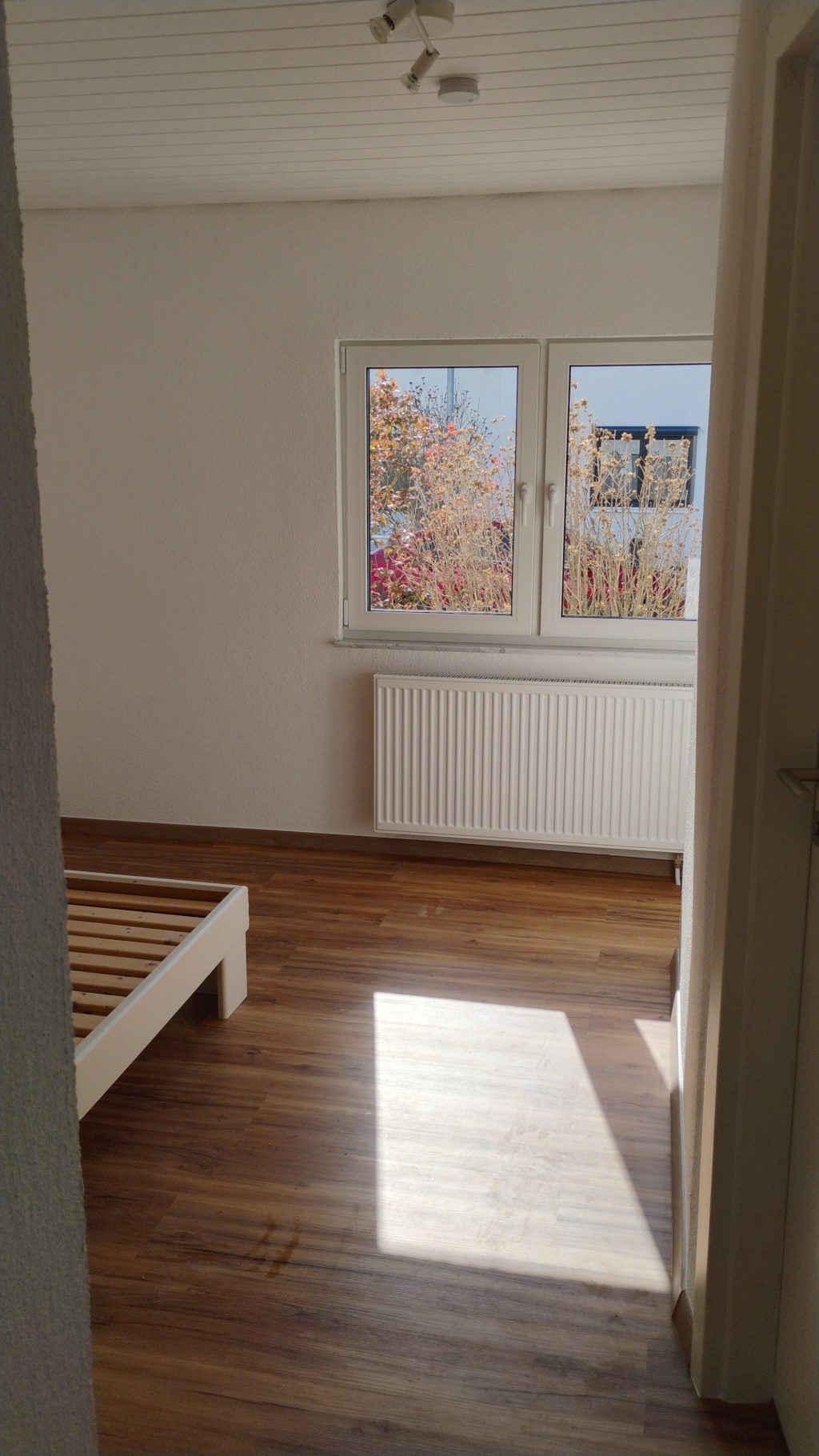 Kernsanierte 1,5 Zimmer-Wohnung zur ZWISCHENMIETE (15.08.2026 - 15.09.2026) – Eibenweg 17, 76149 Karlsruhe Neureut – Vorschaubild 4