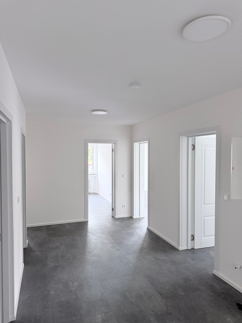 WG-Zimmer Ramersdorf-Perlach Aribonenstraße 15 - Flur zu den Zimmern