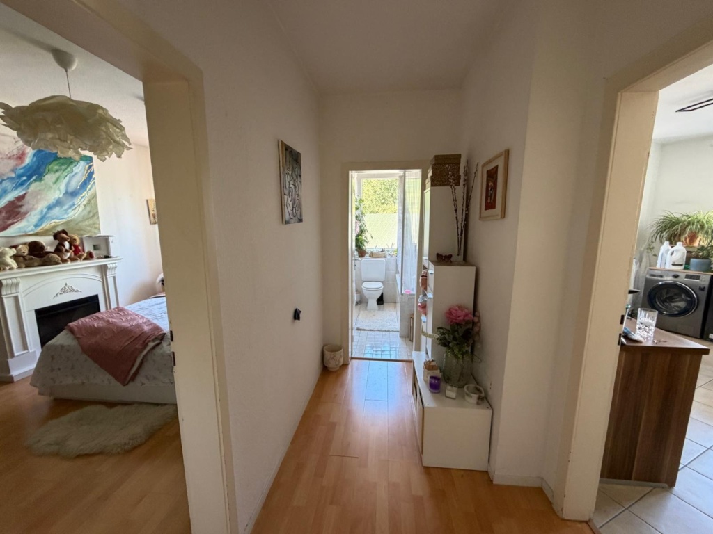 Apartamento Pempelfort Bagelstr. - Flur – Zugang zu Schlaf-, Küche und Bad
