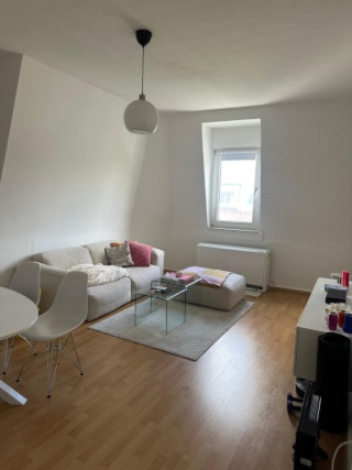 Untervermietung: 3-Zimmer Wohnung in Sachsenhausen