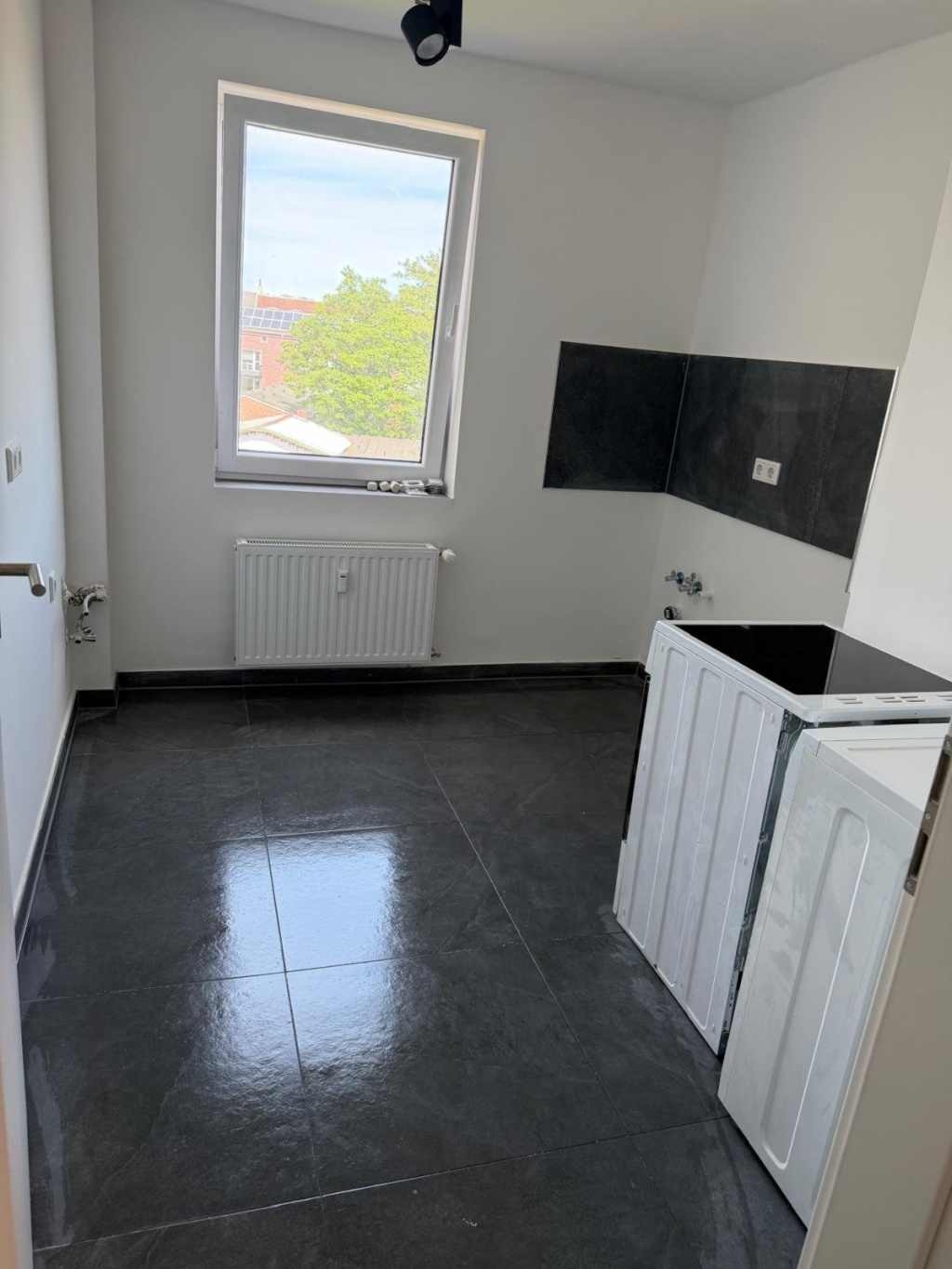 Frisch sanierte 2-Zimmer-Wohnung im 4. OG – Weißenburgstraße 22 22, 24116 Kiel Schreventeich – Vorschaubild 5