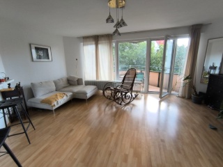 Helle 1,5 Zi.-Wohnung in Top Lage mit Balkon