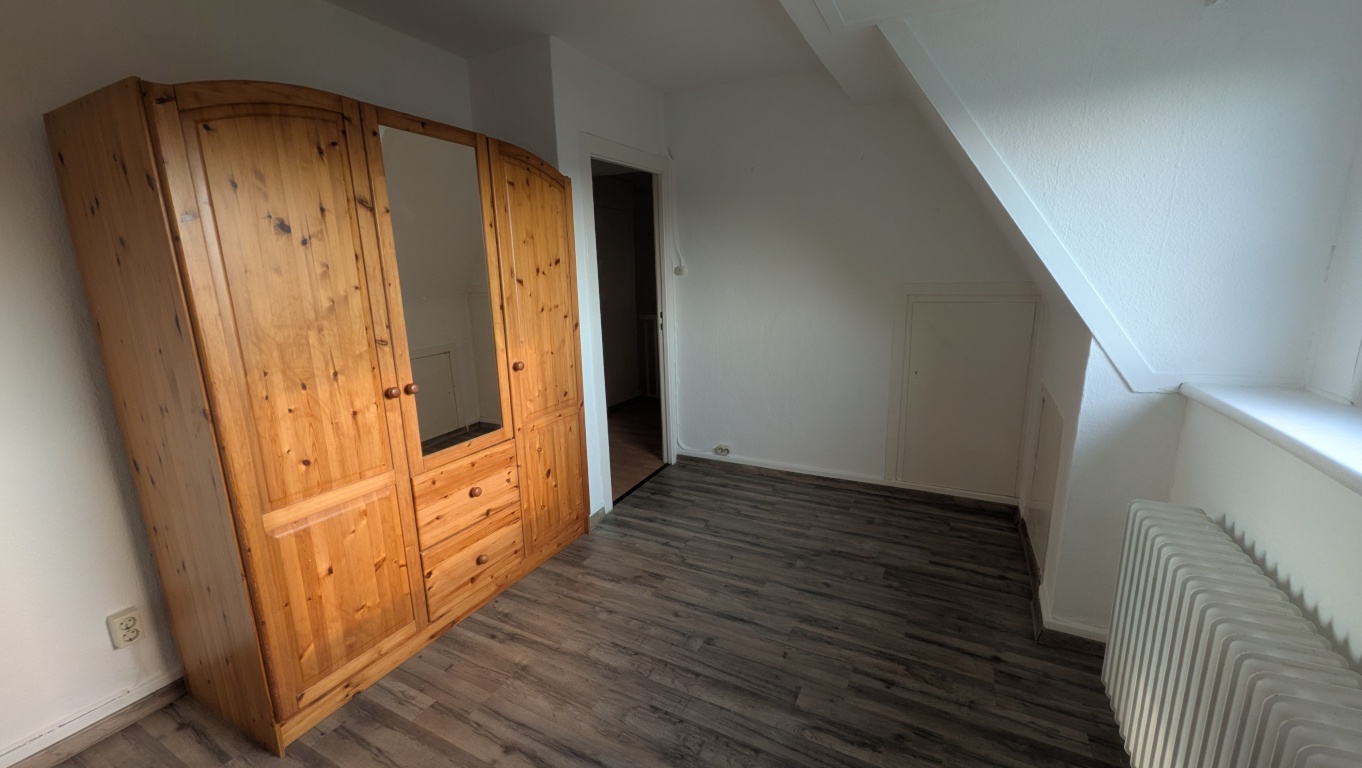Schöne teilmöblierte 2 Zimmer Dachwohnung – Cuxhavener Straße, 21149 Hamburg Harburg – Vorschaubild 5