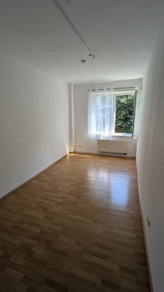 Imagen del anuncio: 2 Zimmer Wohnung mit Balkon für WG/Paar
